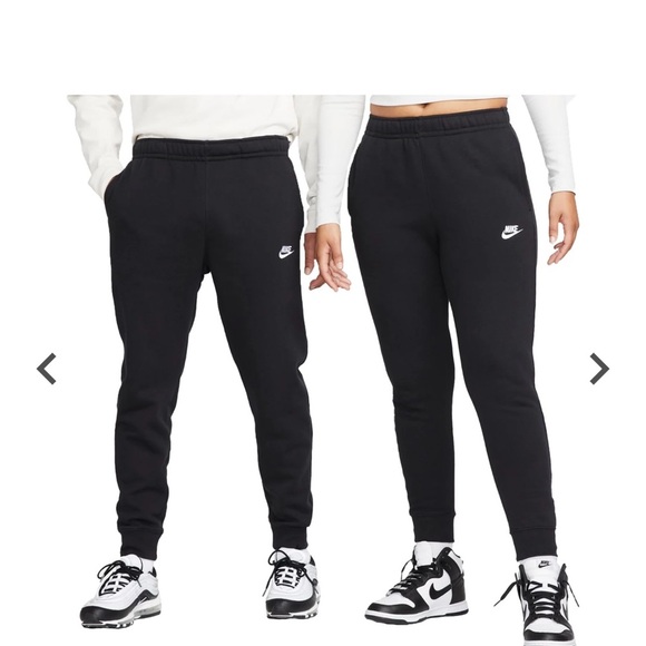 Nike Black Jogger Pants - Picture 1 of 4